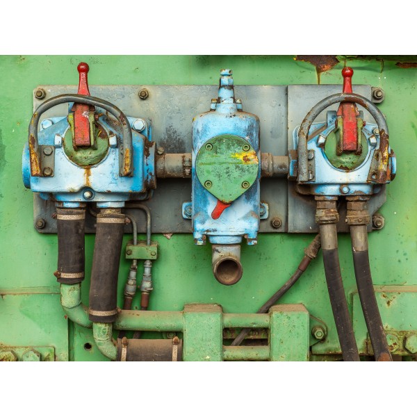 Trunnion mounted ball valves
